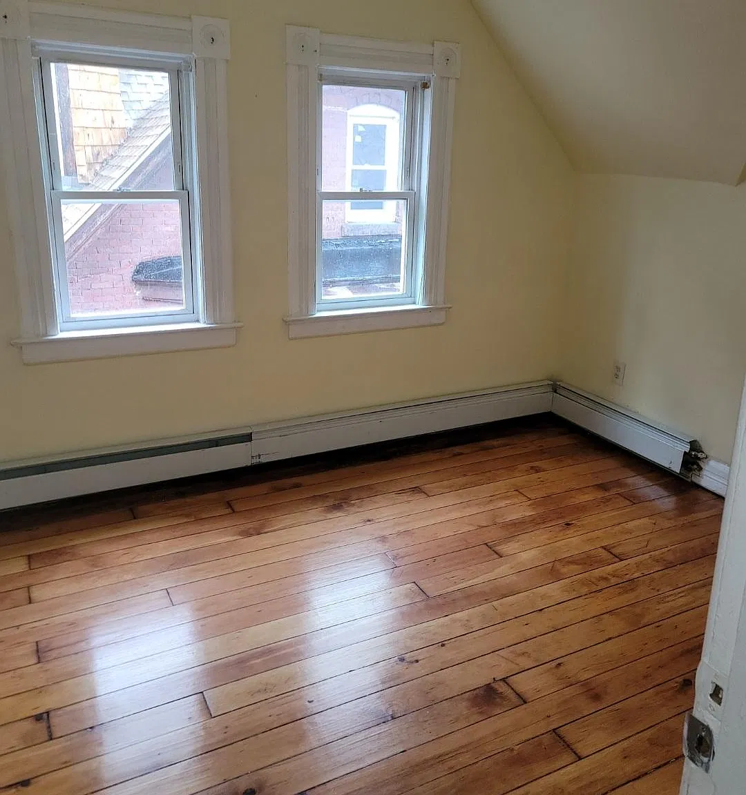 71 Madison St — Photo 3
