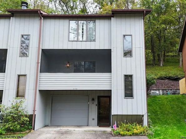 213D Morgan Dr, Morgantown, WV 26505