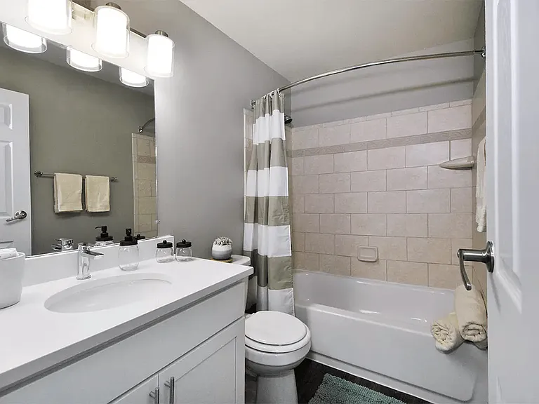 Mill Creek Townhomes — Photo 18
