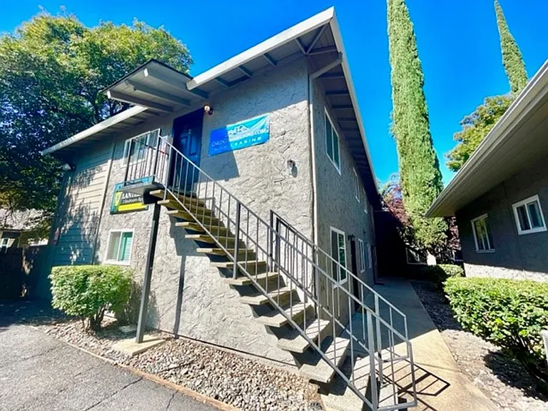 508 W Sacramento Ave — Photo 1