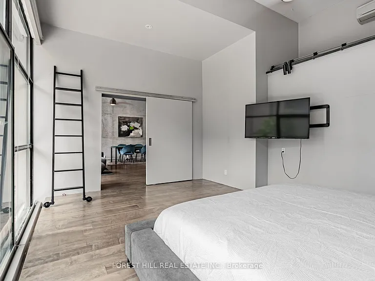 86 Gerrard St E #1E — Photo 27