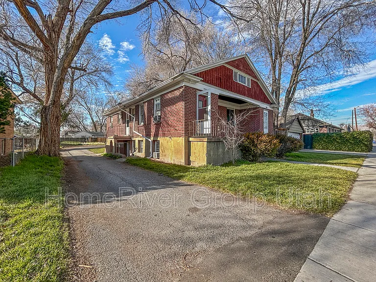 1720 S 200 E — Photo 16