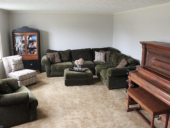 2nd image of 2280 Glenn Echo Dr