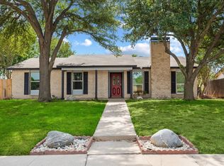 1206 Oakbluff Dr, Lancaster, TX 75146