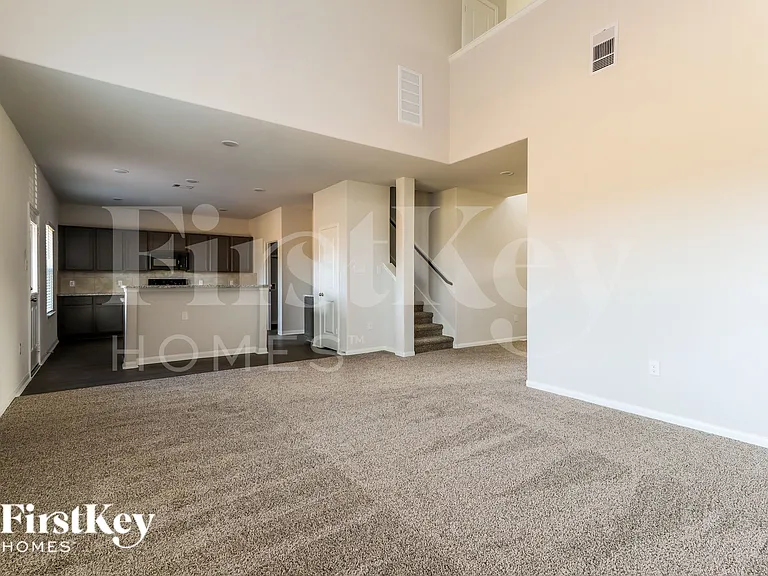 14705 Country Club Dr — Photo 4