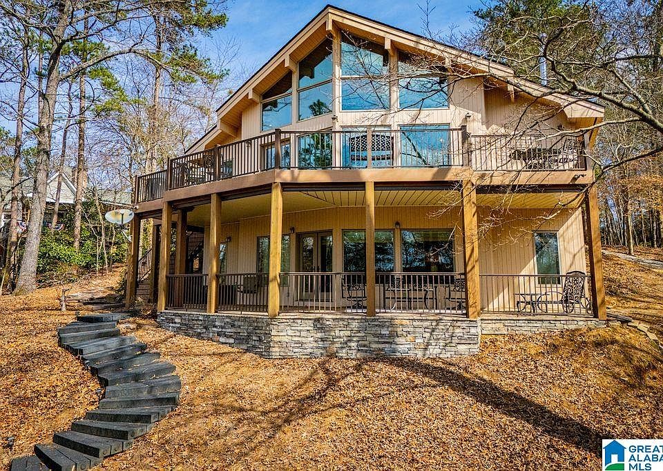 1st image of 33 Red Bird Ln