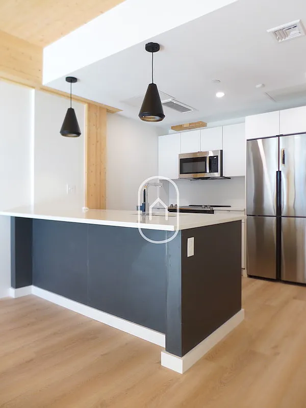 Building Photo - 47 Thorndike St #4