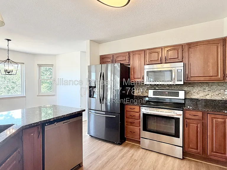 1755 Smoke Ridge Dr — Photo 9