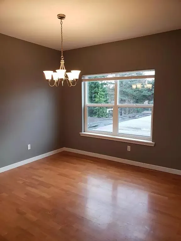 3 bed, 2.5 bath, 1500 sqft, $2,999 — Photo 2