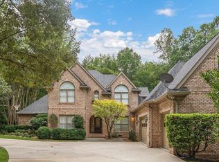 1217 Kings Grant Dr, Raleigh, NC 27614