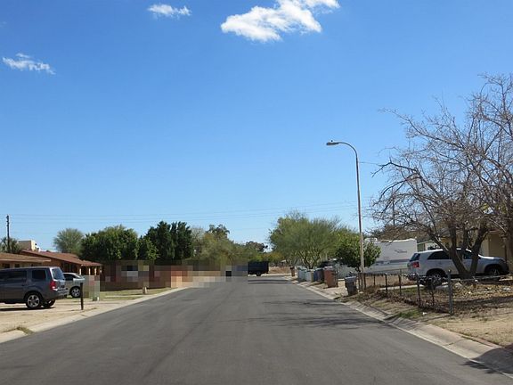 5th image of 1032 E Desert Ln