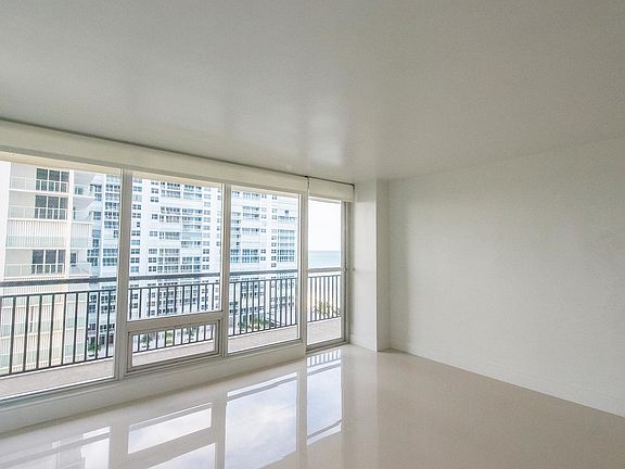 5th image of 4280 Galt Ocean Dr APT 10J