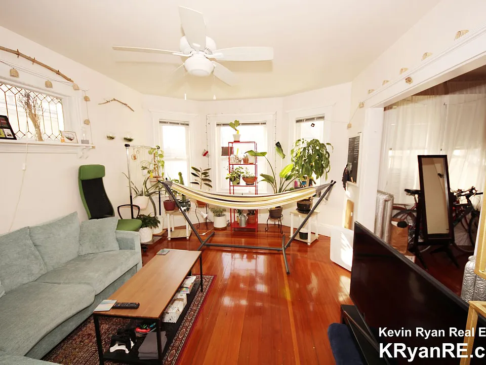 28 Justin Rd #3