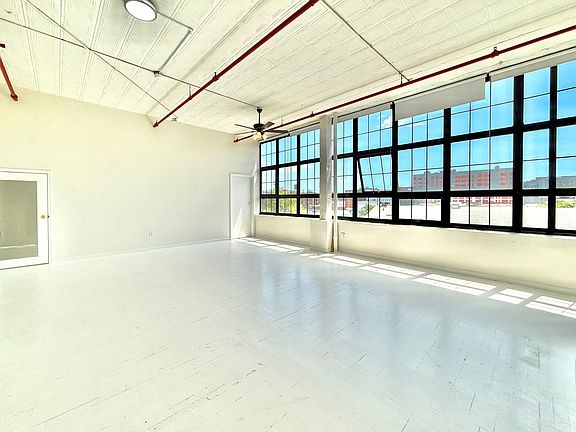 3rd image of 248 McKibben St APT 1U