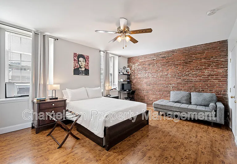 929 N 6th St #2 — Photo 1