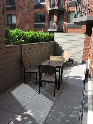 Rented by Stonehenge NYC LLC | media 16
