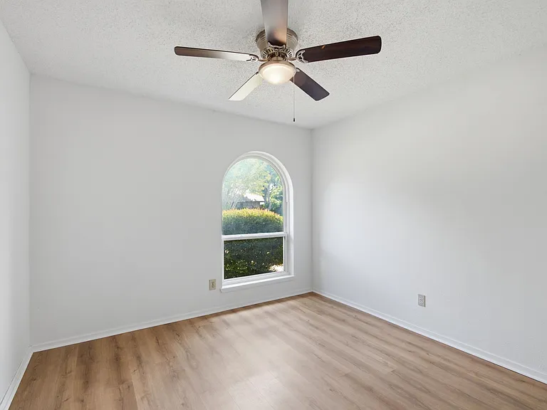 2813 Countess Dr — Photo 20
