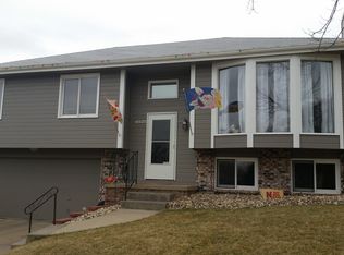 4025 N 212th St, Elkhorn, NE 68022