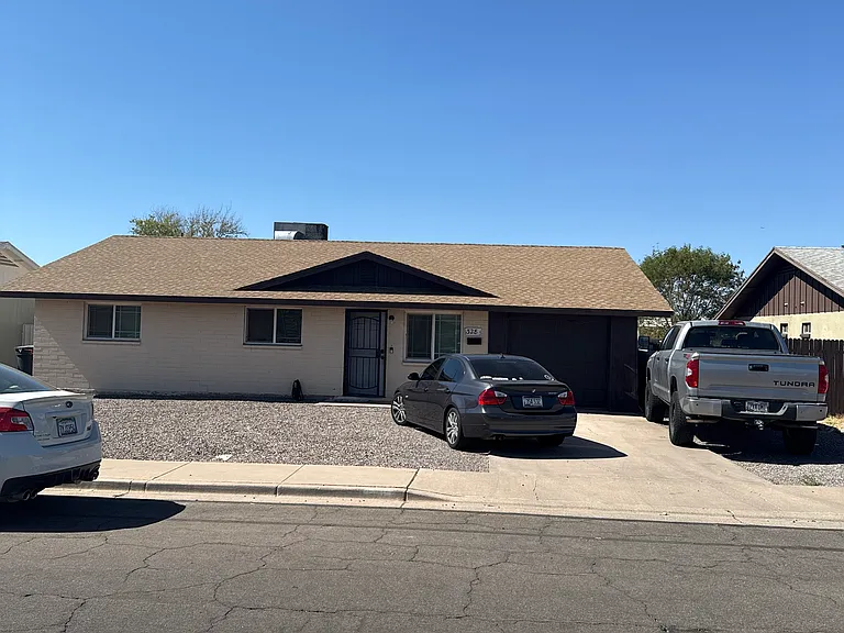 328 E Holmes Ave — Photo 1