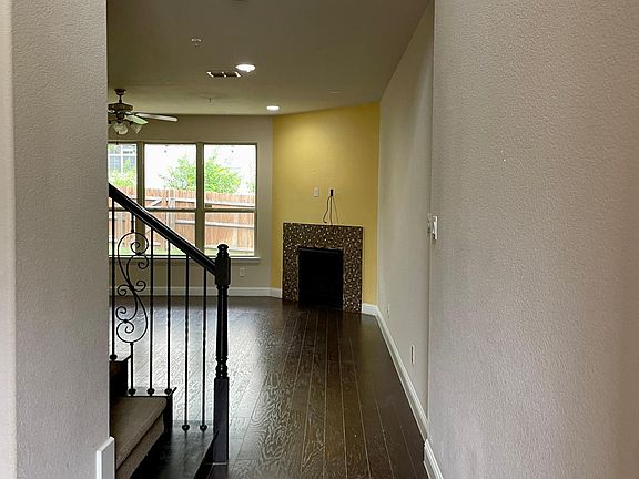 4th image of 2521 Jackson Dr