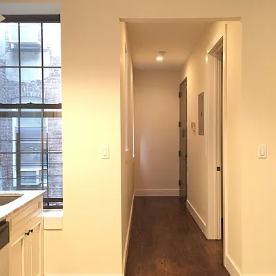 Rented by Nooklyn NYC LLC | media 43