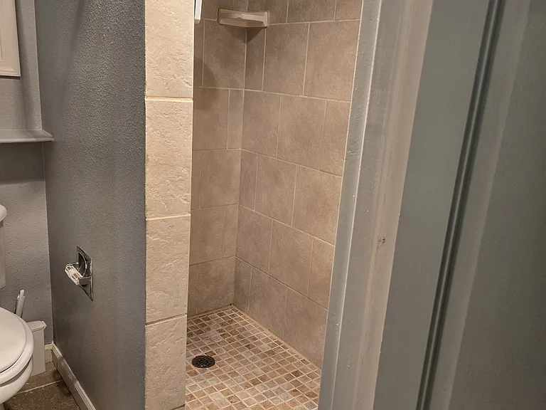 13835 NE 44th Pl #GUEST HOME — Photo 14