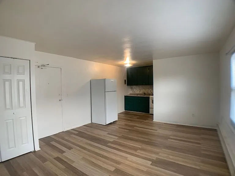 405 Fairview Ave N — Photo 7