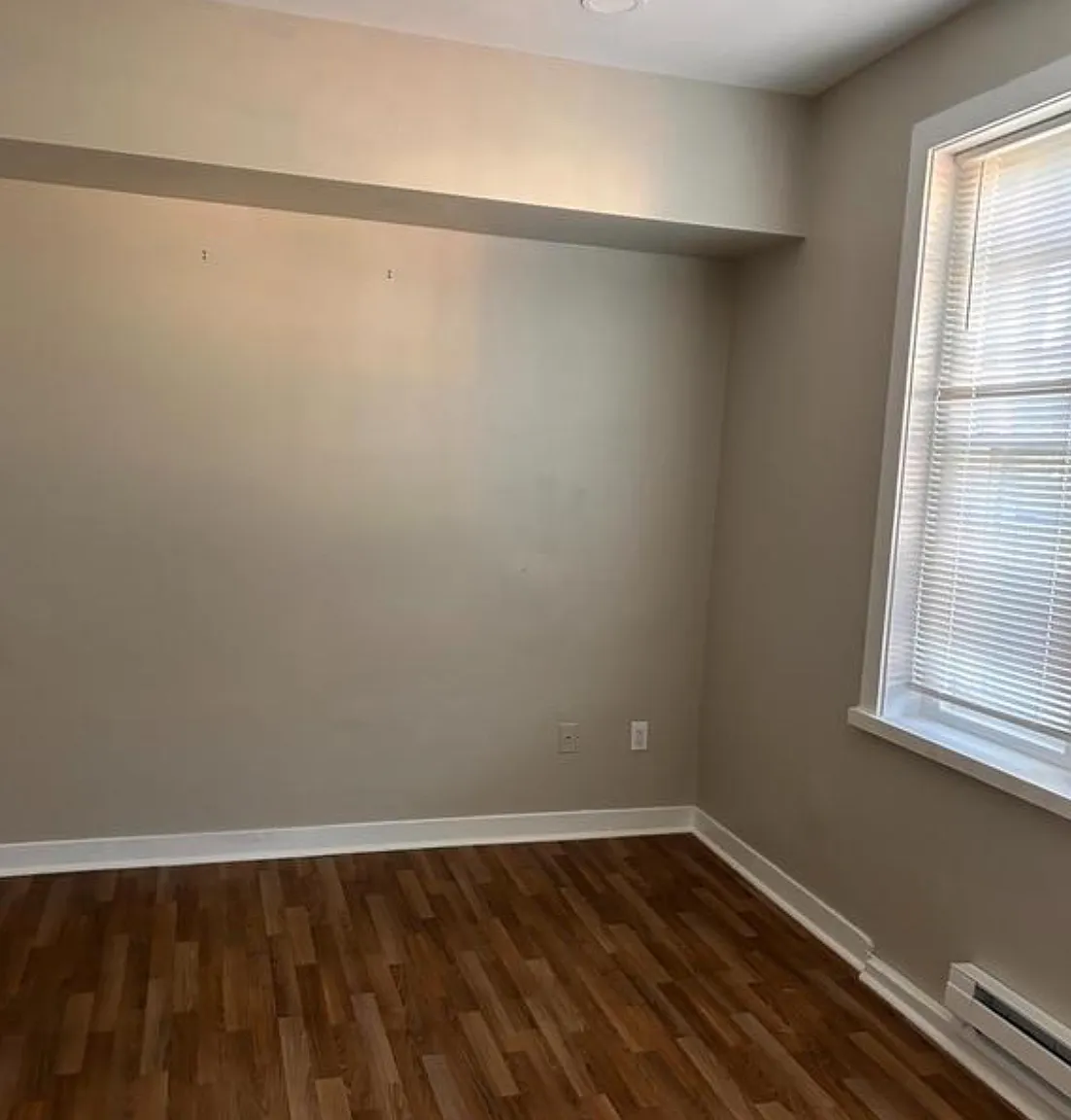 339 Glenwood Ave — Photo 2
