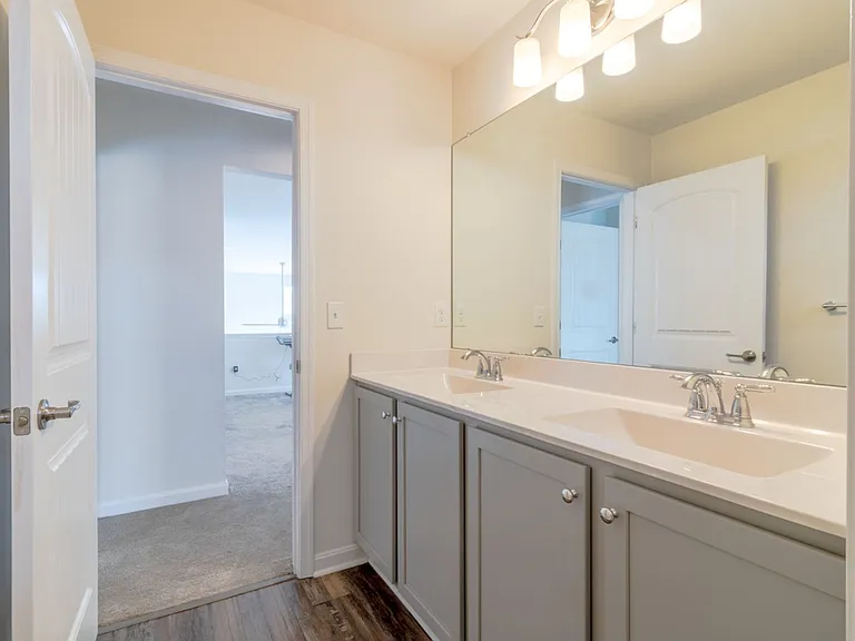 35059 Dundee St — Photo 23