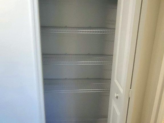 4th image of 7153 Greenwood Park Cir #19