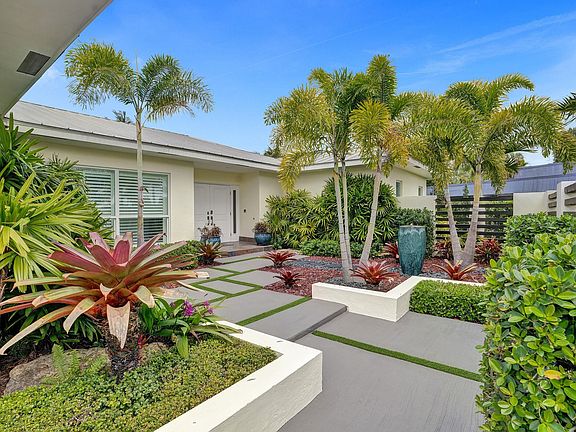 3rd image of 4907 Holly Drive