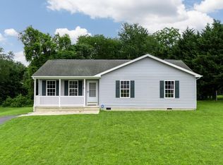 14 Auburn Dr, Grottoes, VA 24441