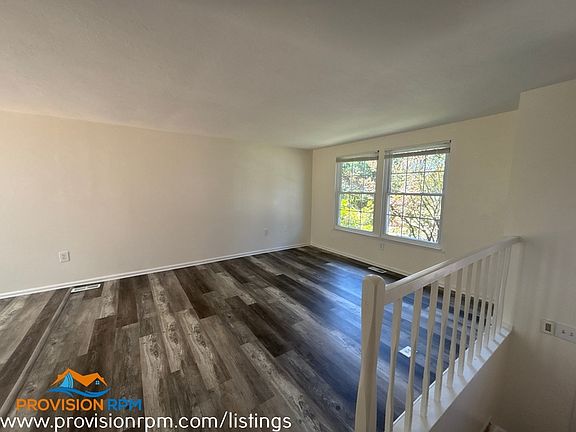 3rd image of 9102 Pennswood Dr