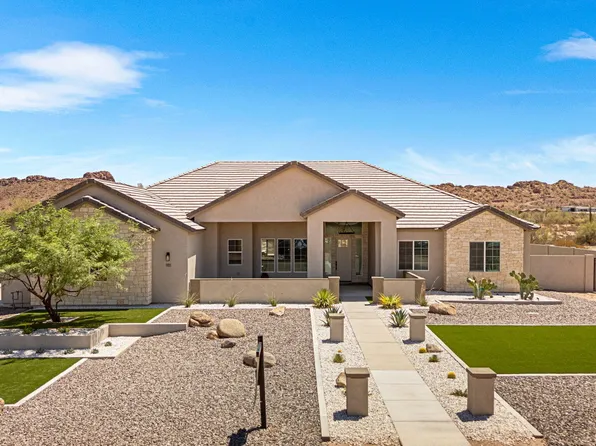 1111 W LUCKY Lane, San Tan Valley, AZ 85144