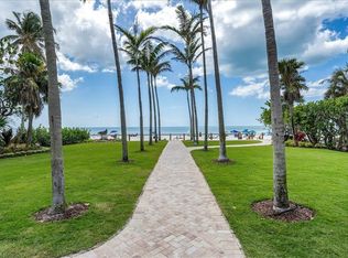 209 8th Ave S #209B, Naples, FL 34102