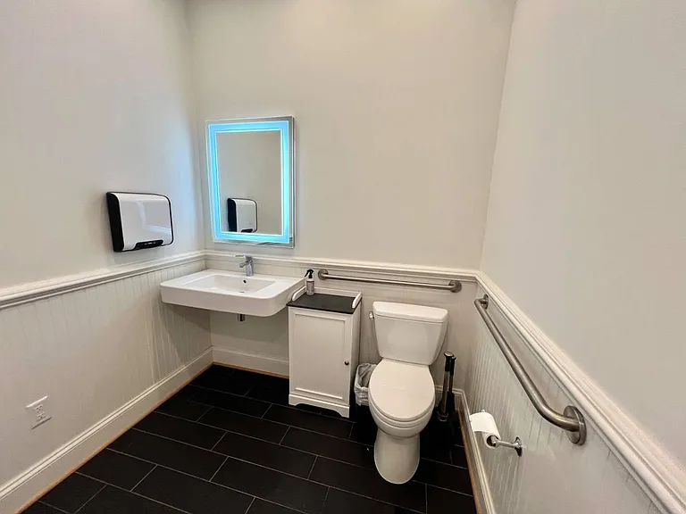 609 Market St E #107 — Photo 19