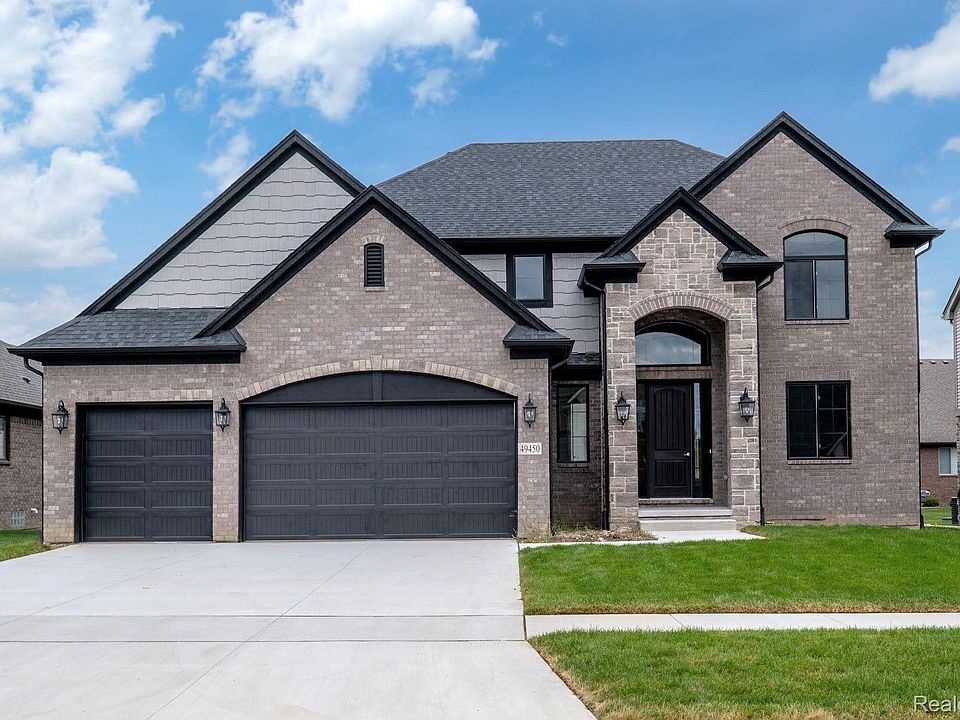 1st image of 52881 Crimson Dr