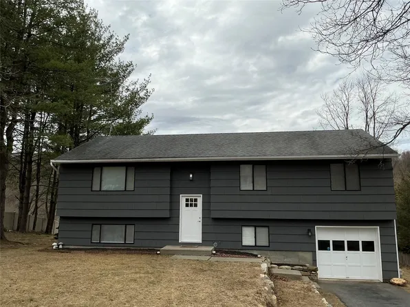 1476 Pinebrook Court Court, Yorktown Heights, NY 10598
