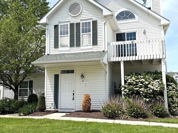 2nd image of 21 Vista Cir #39A
