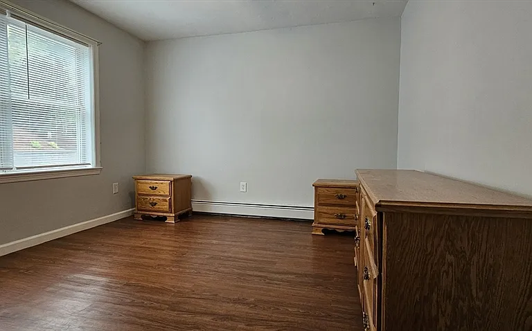 2 Warsaw Ave #1R — Photo 7