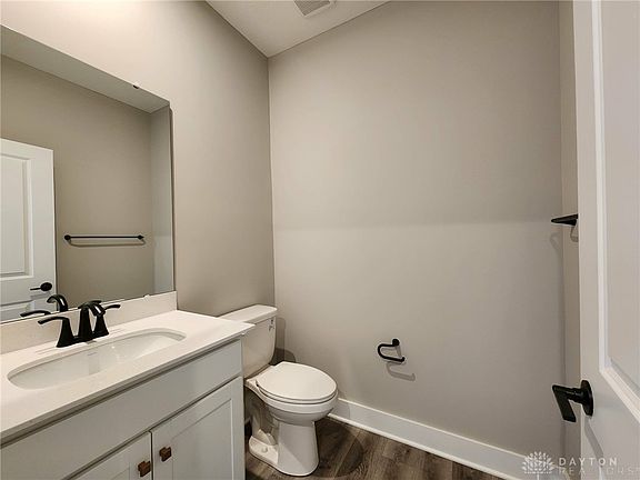 4th image of 3384 Randall Dr