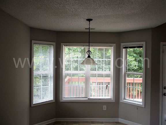 4th image of 8181 Kemper Cir