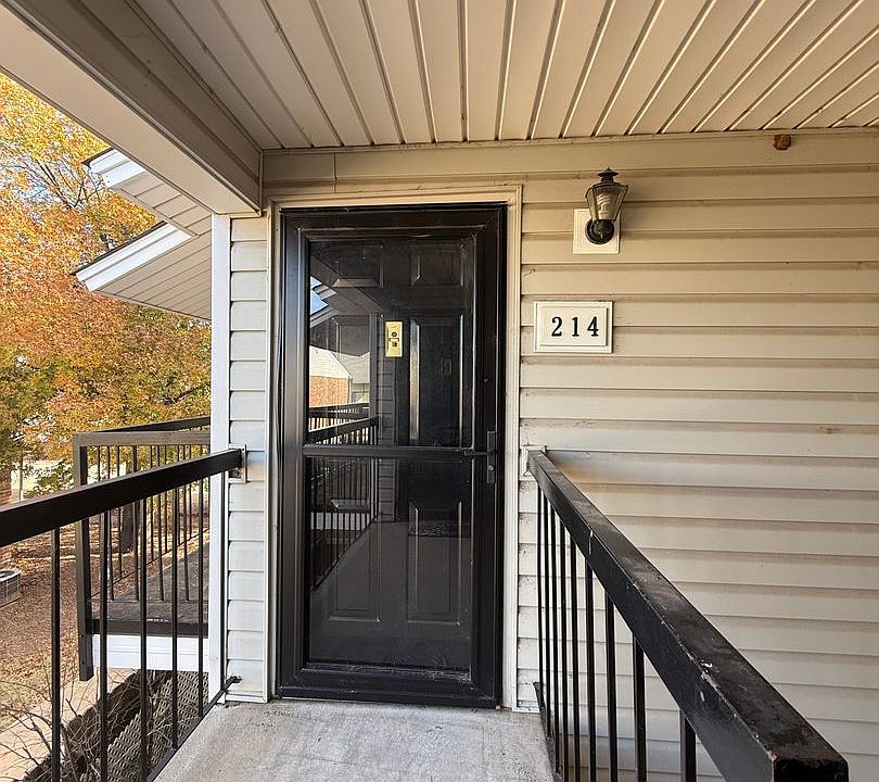 1st image of 3000 Chautauqua Ave APT 214