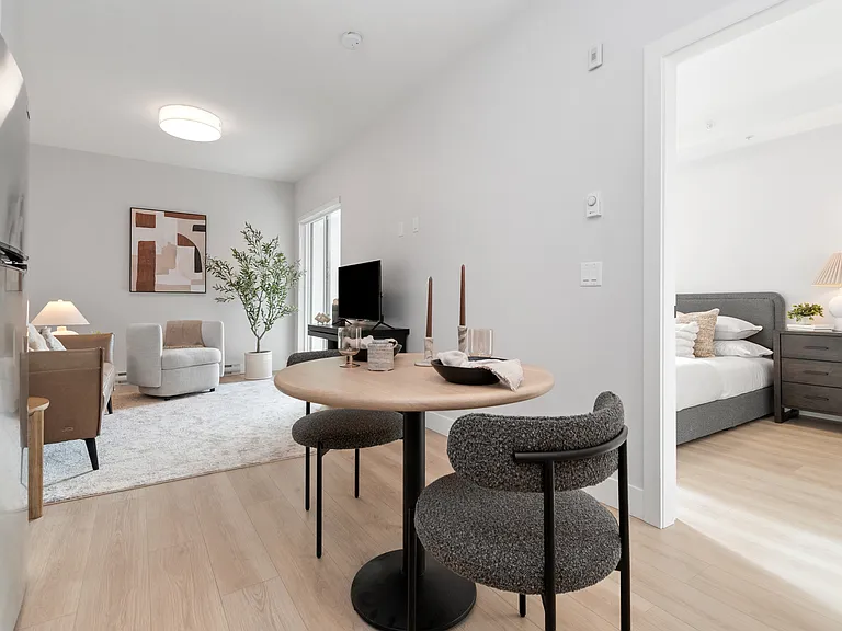 45754 Wellington Ave #210 — Photo 18
