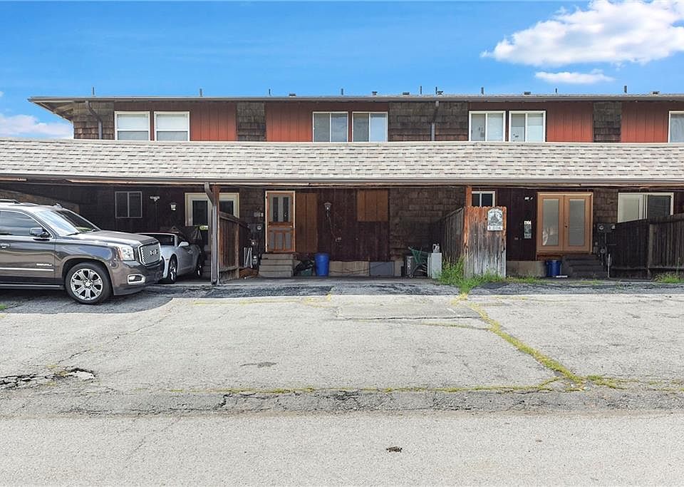 1st image of 1304 N 76th Ter