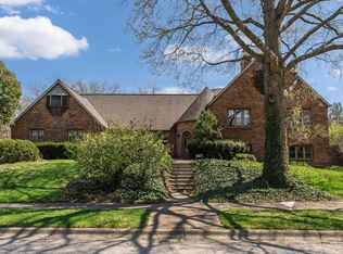 4360 Woodhall Rd, Columbus, OH