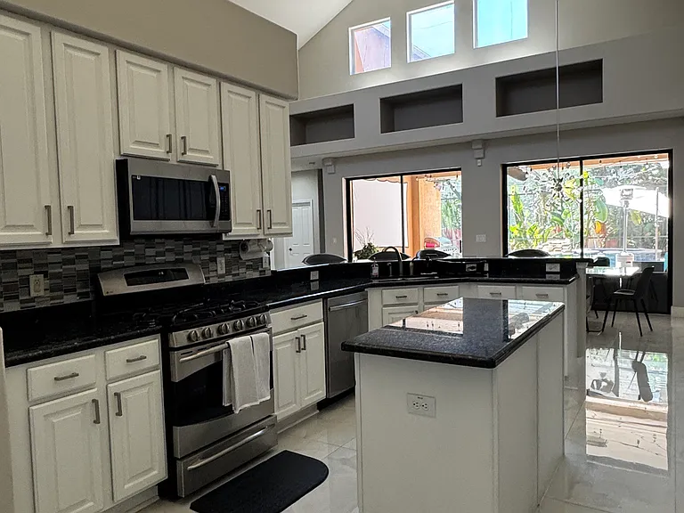 4703 Jacks Point Ct — Photo 11