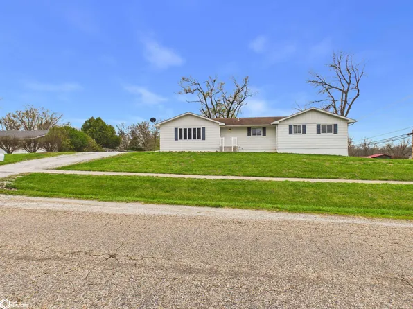 1730 Broadway St, Hamilton, IL 62341