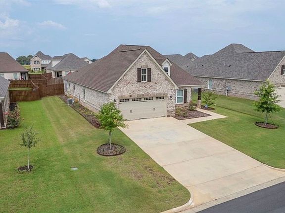 5th image of 211 Lee Audis Ln