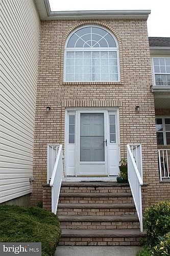 2nd image of 15 Wordsworth Ct